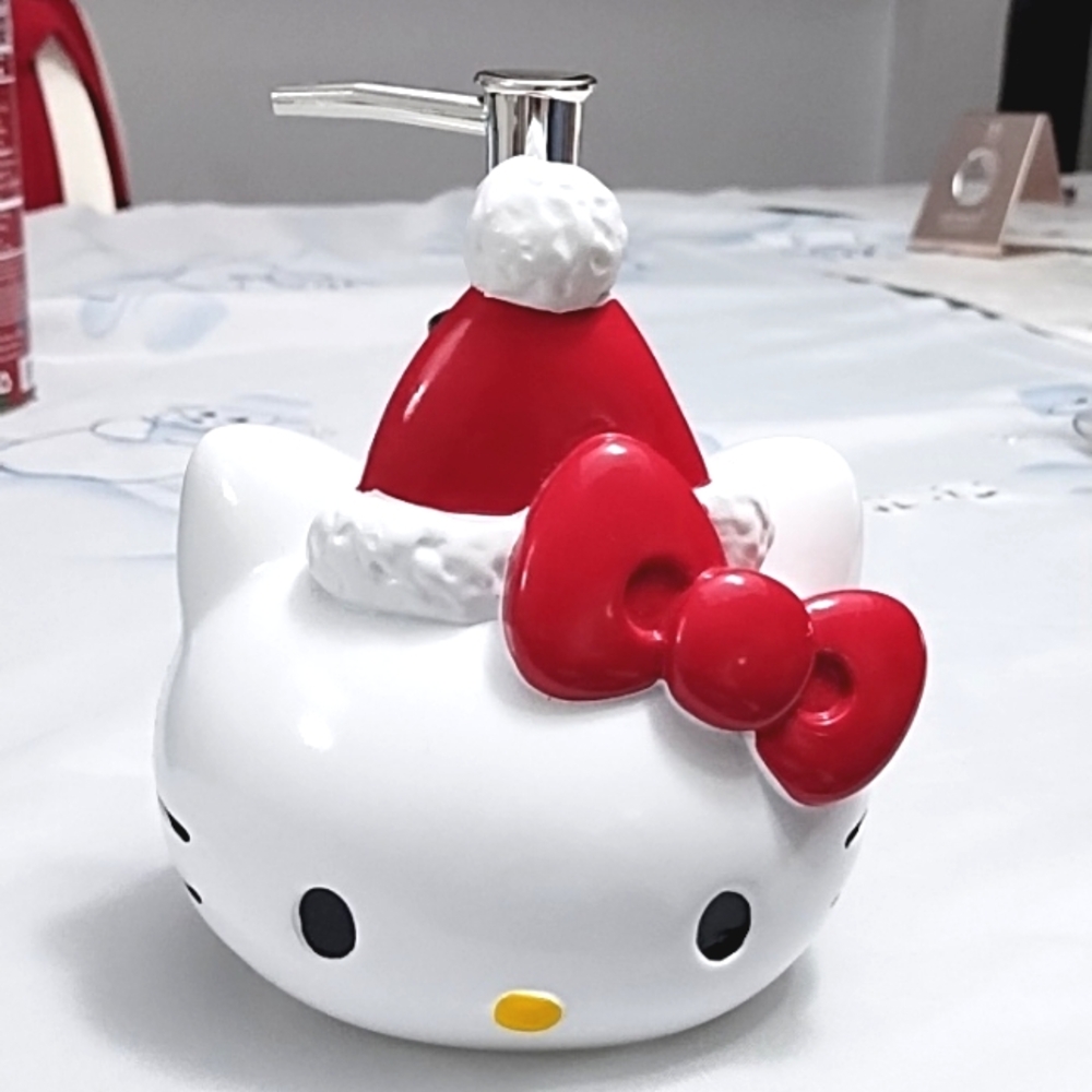 Hello Kitty Red Bow Soap Dispenser